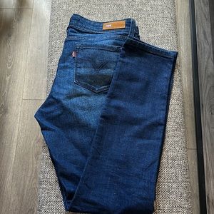 Levi’s Demi Curve Blue Jeans